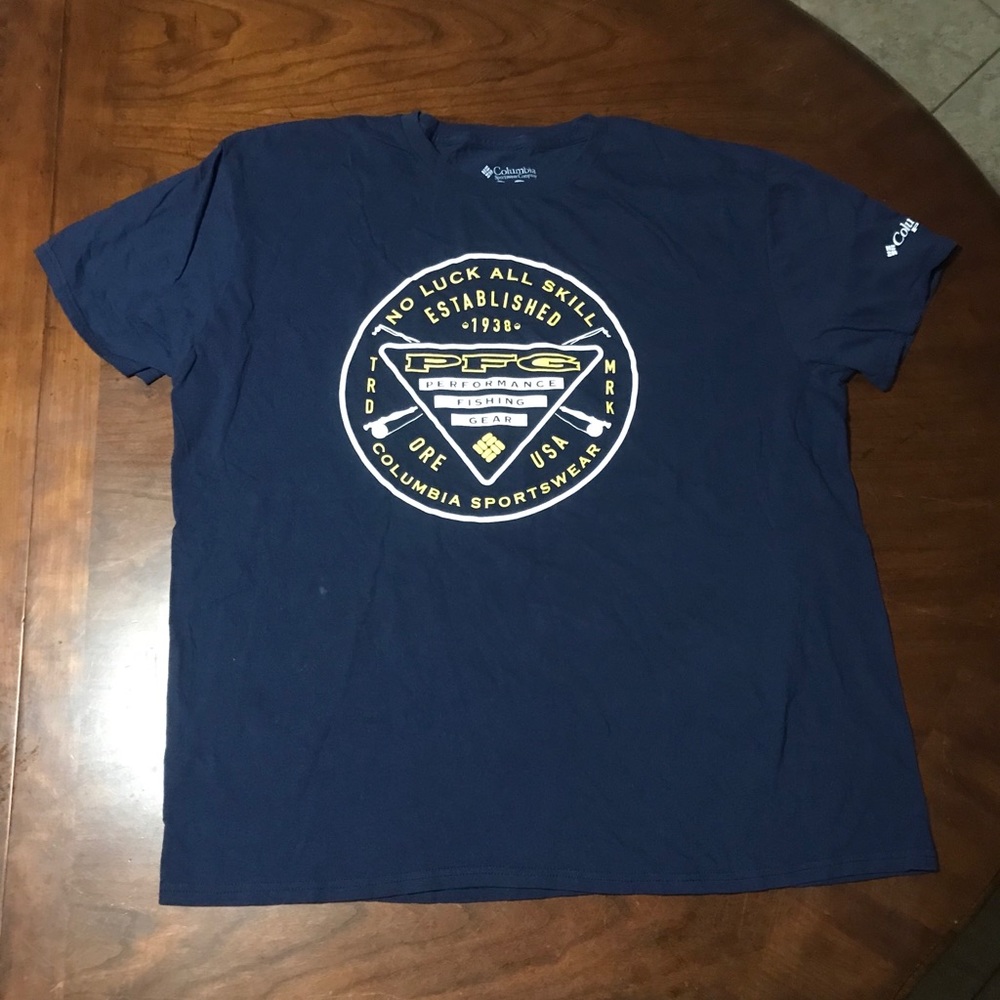 Men’s Columbia shirt size L